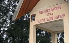 Mengunjungi Pantai Pasir Jambak, Menikmati Matahari Tenggelam saat Akhir Pekan di Padang