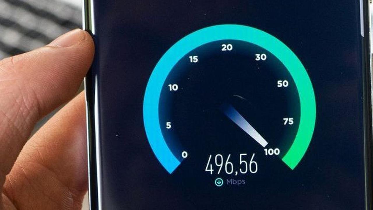 2. Investasi dalam Router WiFi Terbaru