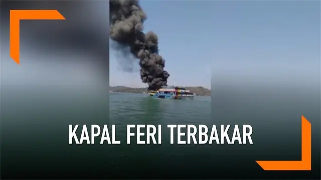 Sebuah kapal feri dari Langkawi tujuan Kuala Perlis terbakar. Api diduga berasal dari mesin kapal.