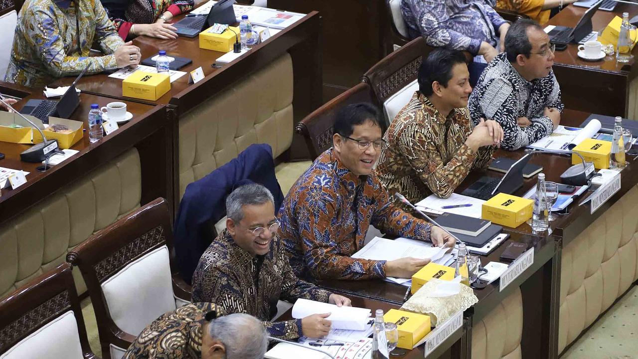 FOTO:  Rapat Perdana, Menkeu Purbaya dan Komisi XI DPR Bahas Anggaran  Rp 52 Triliun