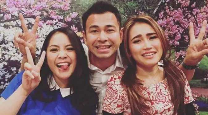 Ayu Ting Ting bersama Raffi Ahmad dan Nagita Slavina. (instagram @raffinagita717)