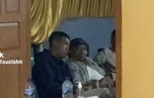 Momen Seorang Ayah Temani Anaknya yang Jadi Petugas KPPS hingga Dini Hari Ini Viral, Tuai Perhatian