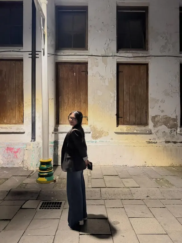 Mulai Go Public, Gaya Kencan Ardhito Pramono dan Davina Karamoy di Kota Tua Curi Perhatian