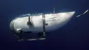 <p>Foto yang disediakan oleh OceanGate Expeditions ini menunjukkan sebuah kapal selam bernama Titan yang digunakan untuk mengunjungi lokasi reruntuhan Titanic. (OceanGate Expeditions via AP)</p>
