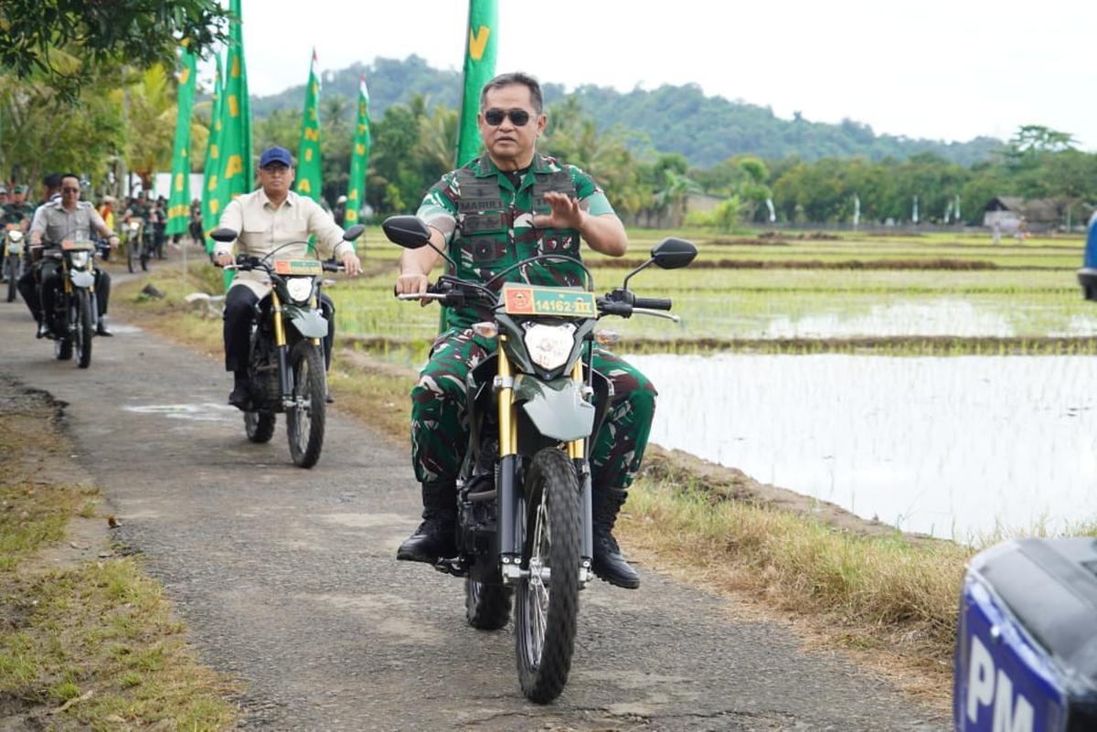 Kasad dan Wamentan Resmikan Sarana Pengairan Ribuan Hektare Sawah di Sukabumi