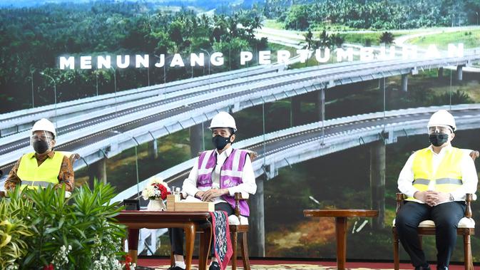 Presiden Joko Widodo meresmikan jalan tol Manado-Bitung ruas Manado-Danowudu. (Foto: Biro Pers Sekretariat Presiden)