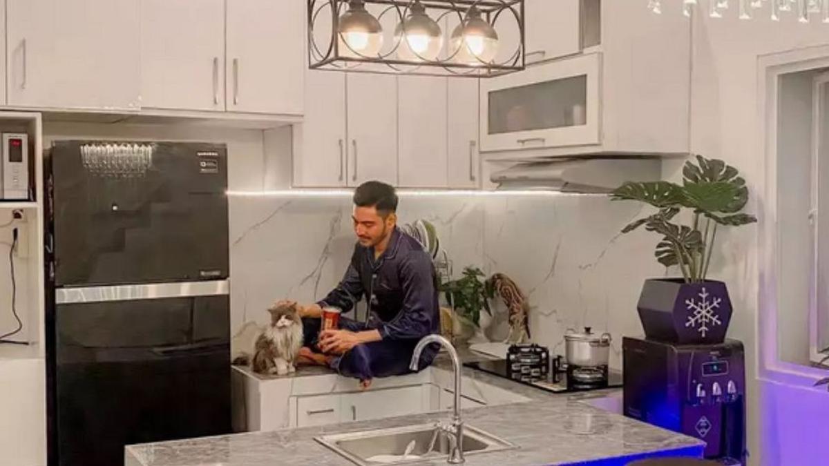 Intip Dapur Robby Purba yang Stylish dan Tertata, Auto Semangat Masak