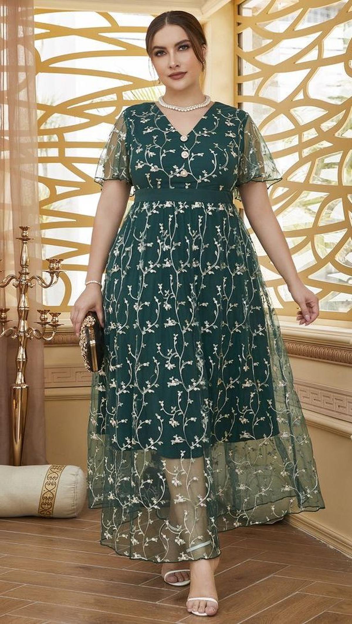 <b>Kebaya Model Off Shoulder&nbsp;</b>