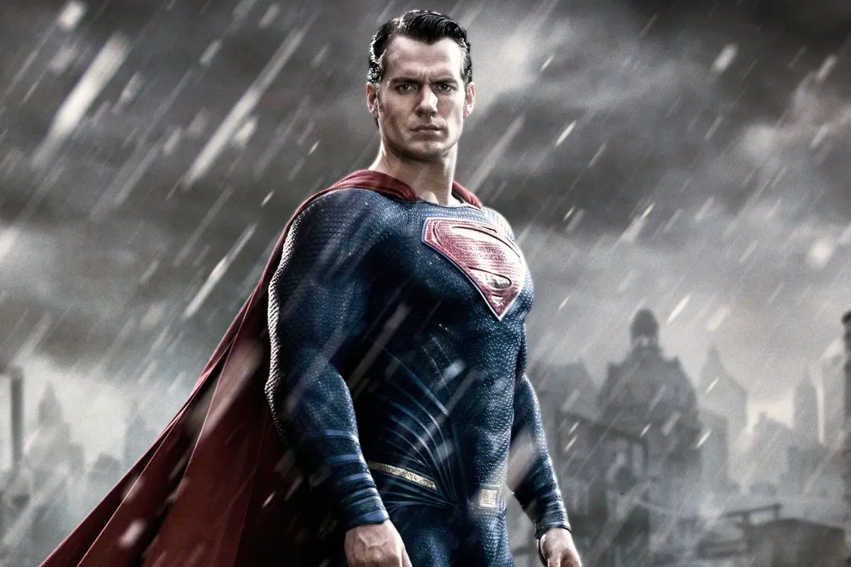 Kostum Manusia Baja Lebih Cerah di Batman V Superman