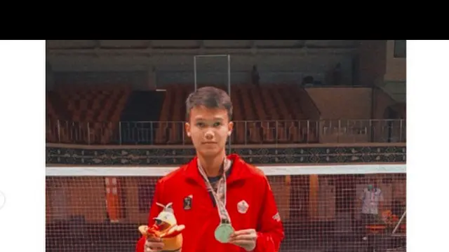 Deretan potret Christian Adinata
