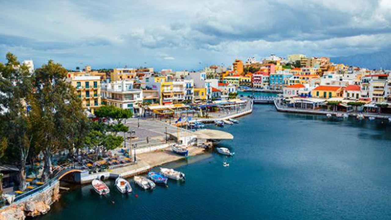 Pesona Liburan di Yunani