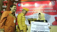 Legiun veteran yang mayoritas di atas 70 tahun dapat hadiah komputer di Gorontalo. (Liputan6.com/Aldiansyah MF)