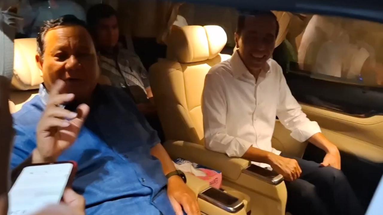 VIDEO: Prabowo Malam-Malam Temui Jokowi Jelang Aksi 411, Ditunjuk-tunjuk Langsung Rogoh Kantong