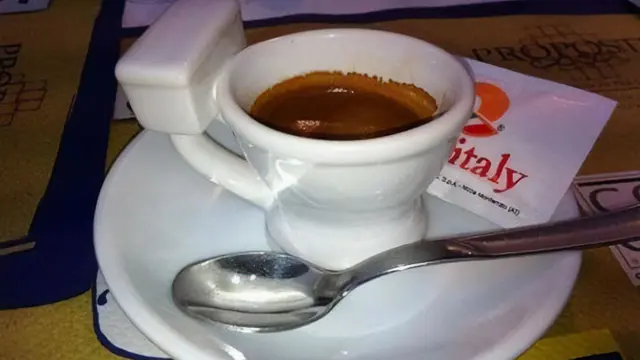 Penyajian Makanan Resto Mewah yang Nyeleneh Abis, Bikin Bingung. (Sumber: boredpanda)