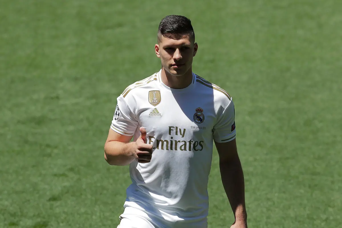 Luka Jovic Resmi Diperkenalkan Jadi Pemain Baru Real Madrid