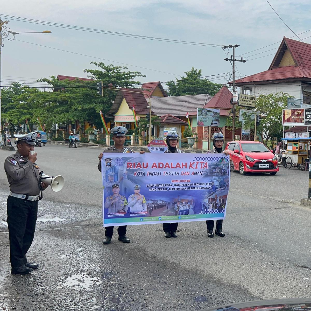 Satlantas Polres Rohul Sosialisasi Program & Pilkada Damai