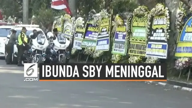 Jenazah Ibunda Presiden ke-6 Susilo Bambang Yudhoyono (SBY), Siti Habibah berada di rumah duka di Puri Cikeas Bogor hari Sabtu (31/8/2019). Rencananya akan dimakamkan di TPU Tanah Kusir Jakarta Selatan.