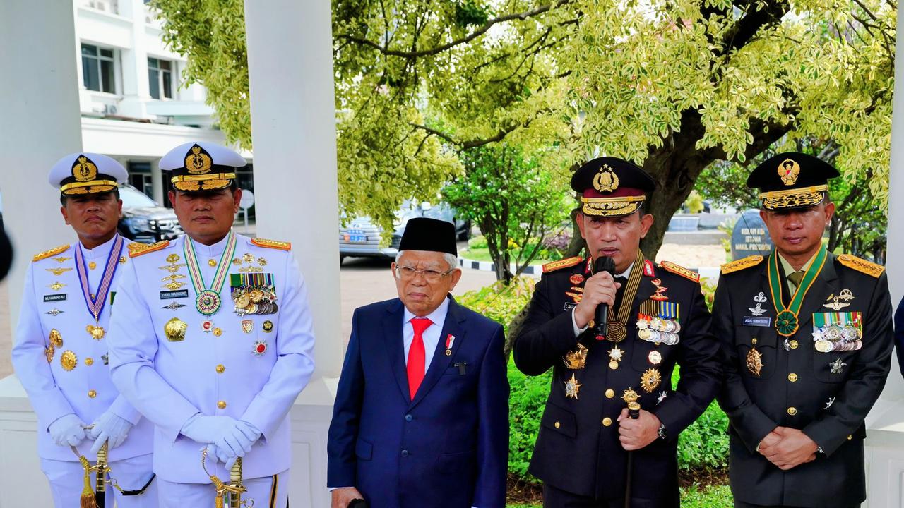 Kapolri Jenderal Listyo Sigit Prabowo di Istana Wakil Presiden (Wapres), Rabu (15/11/2023).