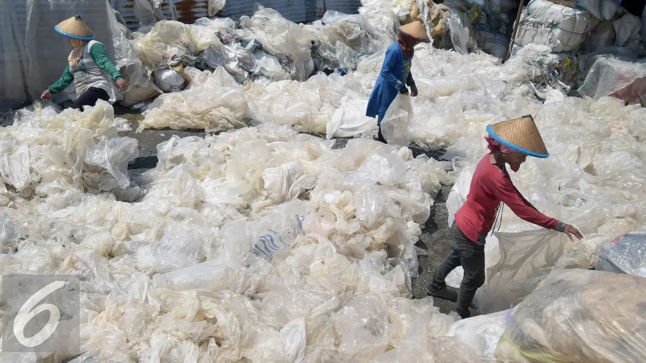 20160106-Daur-Ulang-Sampah-Plastik-Jawa-Tengah-Gholib