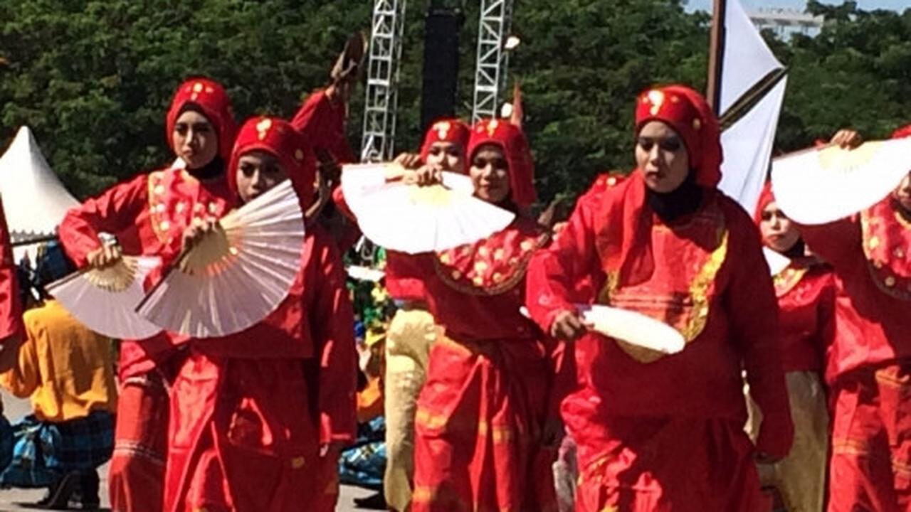 Presiden Jokowi hadiri pembukaan Muktamar Muhammadiyah di Makassar