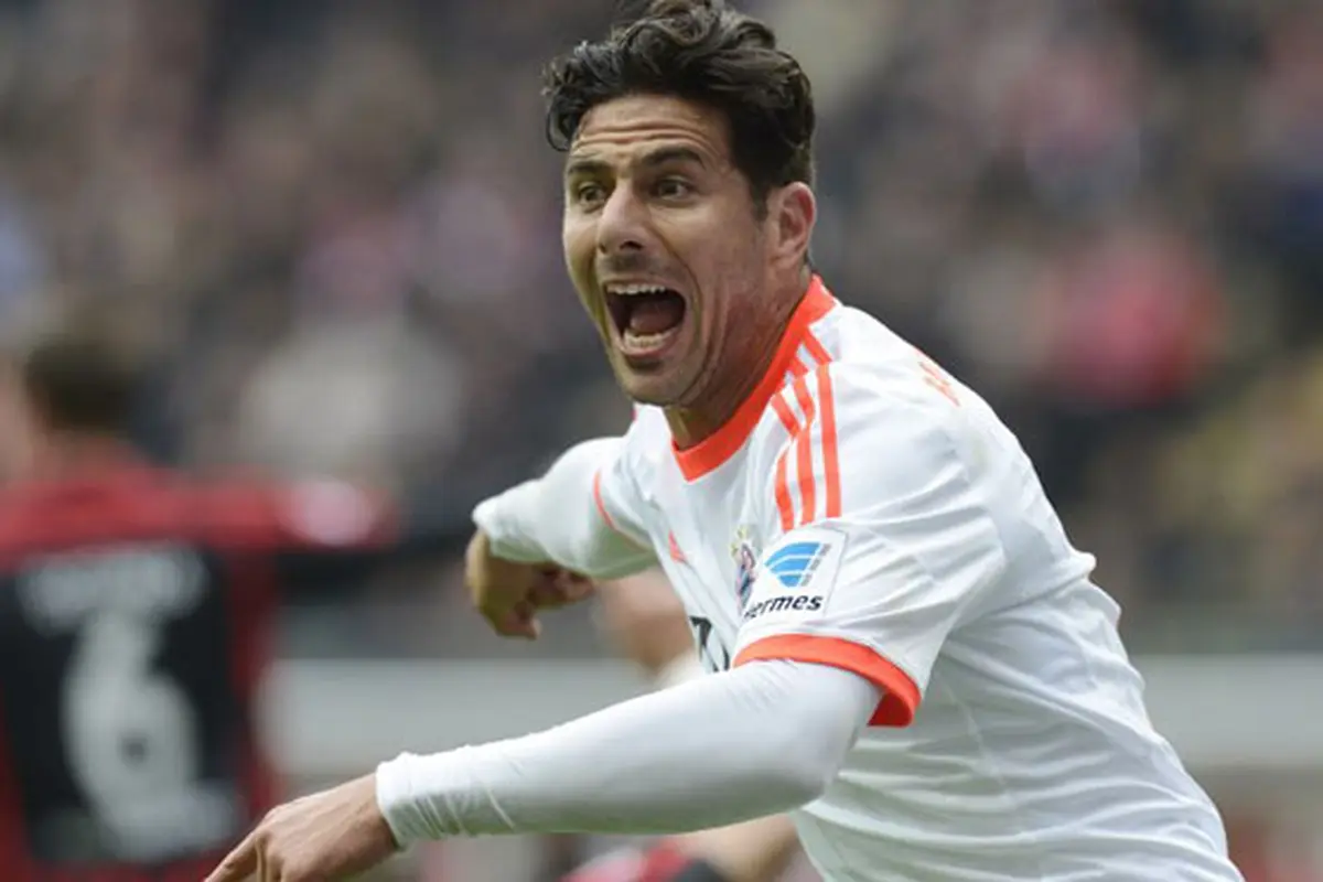 claudio-pizarro-130715b.jpg