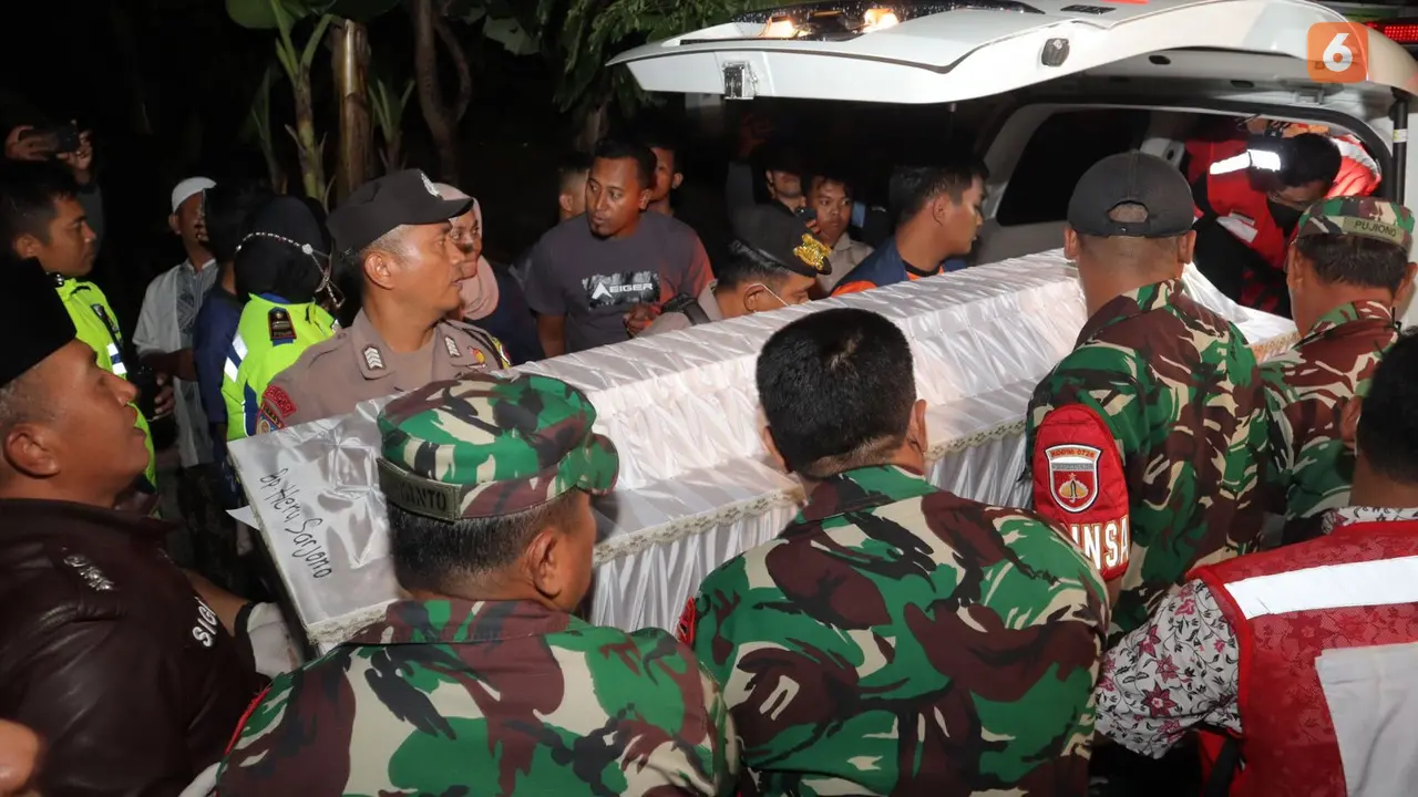 2 Korban Meninggal Kecelakaan Bus di Imogiri Dimakamkan di Sukoharjo