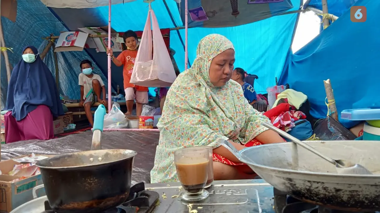 kondisi di dalam tenda darurat penyintas gempa Mamuju