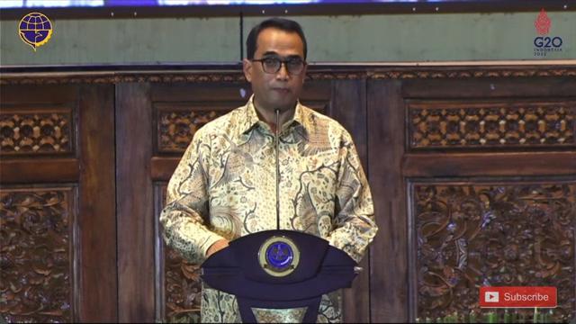 Menteri Perhubungan Budi Karya Sumadi mewanti-wanti para pengelola operasional di sektor transportasi. Utamanya mengenai aspek pelayanan yang diberikan kepada masyarakat.