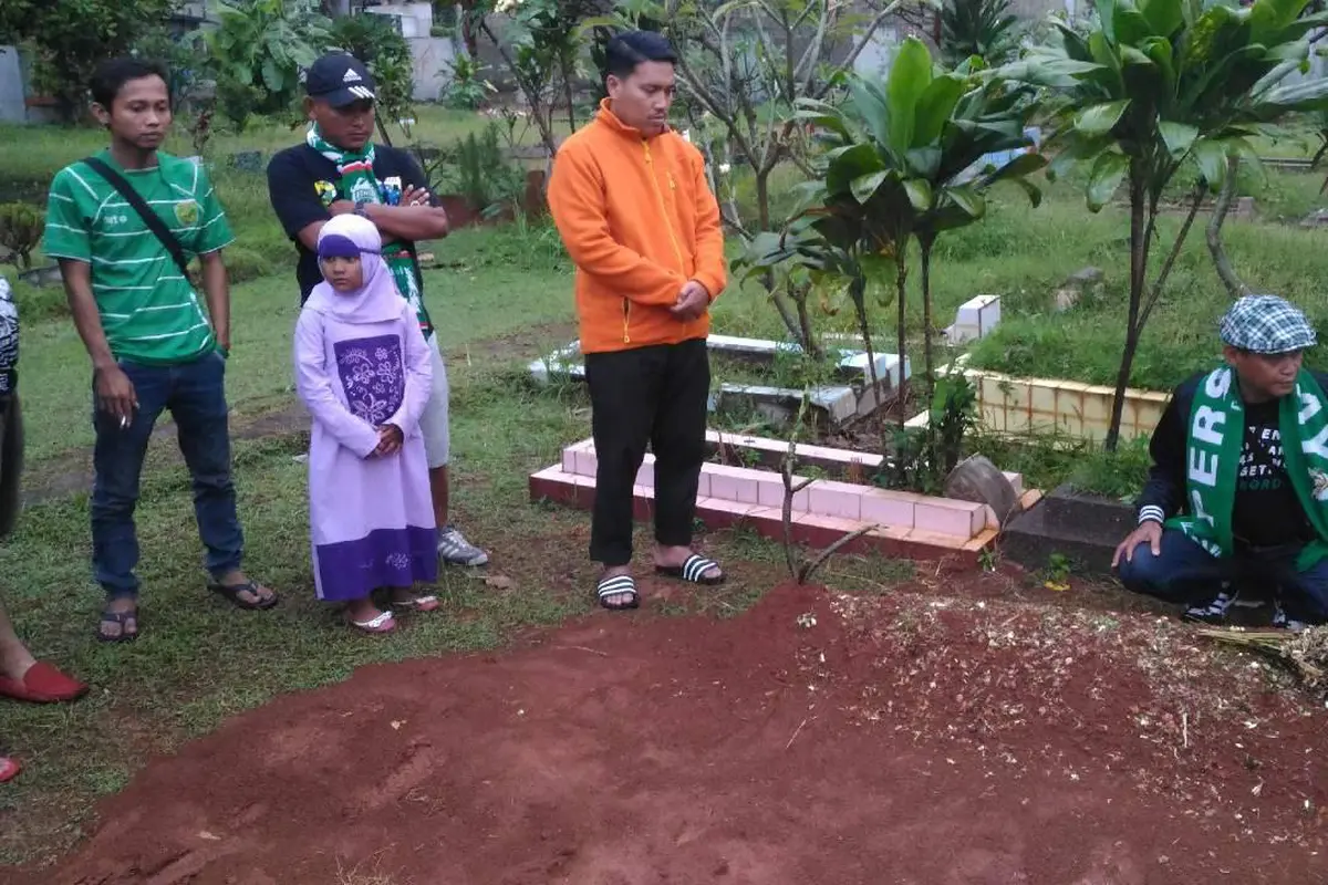 The Jakmania dan Bonek Mania