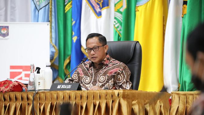 Menteri Dalam Negeri (Mendagri) Muhammad Tito Karnavian pada rakor realisasi APBD TA 2020 dan Pilkada Serentak Tahun 2020 yang dilaksanakan secara virtual di Gedung B Lt.2 Kemendagri, Jakarta Pusat, Kamis (27/08/2020). (Ist)