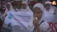 [VIDEO] Satwa Mati Beruntun, Puluhan Siswa SD Demo di Depan KBS
