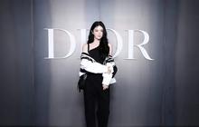 Gaya Han So Hee hingga Gwendoline Christie Pakai Koleksi Semi Maskulin di Dior Men's Winter 2025 Show, Siapa Paling Cantik?