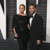 Keluarga Kardashian juga hadir di pesta perayaan kebahagiaan keluarga kecil John dan Chrissy. (AFP/Bintang.com)