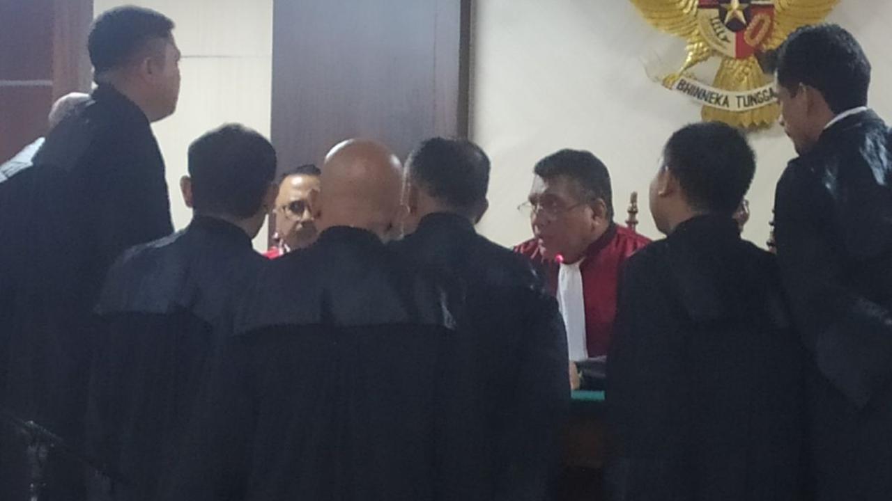 Yusuf mengungkapkan hal yang memberatkan Haris Yasin Limpo yakni sebagai pejabat negara, dia dinilai tidak mendukung pemberantasan tindak pidana korupsi. Akibat keputusannya, PDAM Makassar mengalami kerugian kurang lebih Rp12,46 miliar.