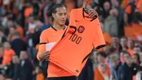 Virgil van Dijk Rayakan 100 Caps Bersama Belanda: Ada Momen Spesial Bareng Sang Anak
