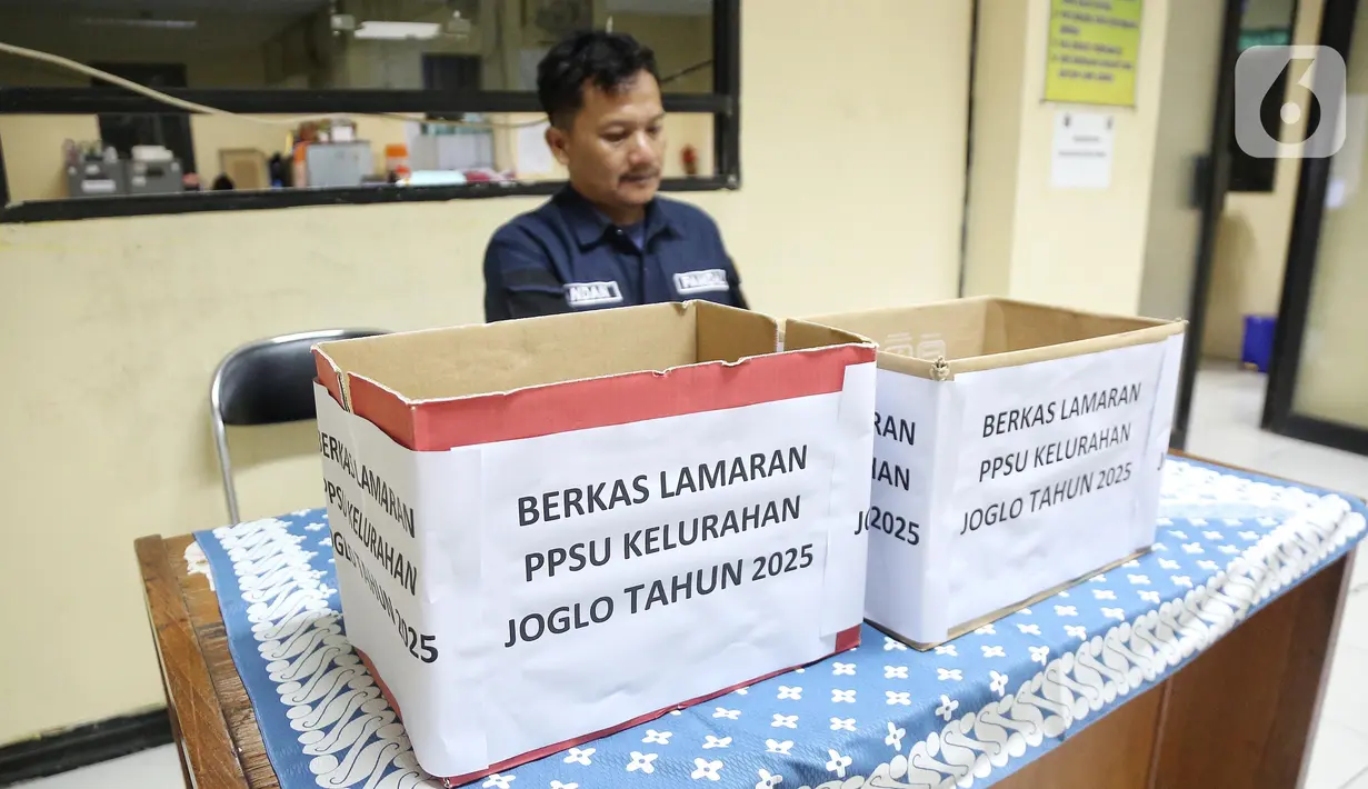 Bekerjasama dengan kelurahan setempat dan Inspektorat DKI Jakarta, proses rekrutmen PPSU dipastikan berjalan secara transparan dan akuntabel. (Liputan6.com/Angga Yuniar)