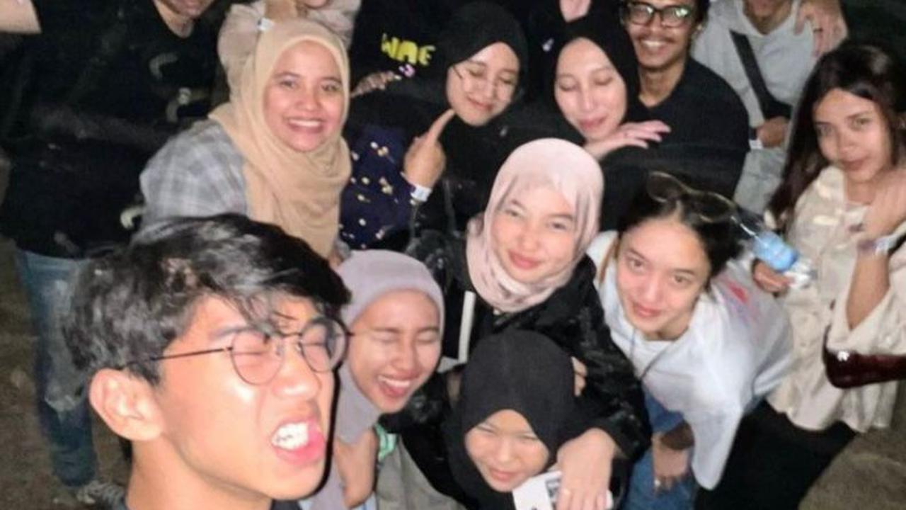 Punya Banyak Teman dan Suka Ngumpul Bareng Teman
