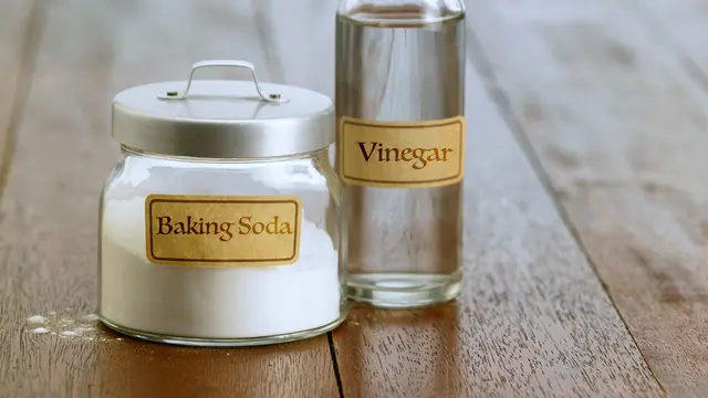 Bersih Seperti Baru Lagi, Begini Cara Menghilangkan Kerak Gosong Pada Panci Bekas Pakai