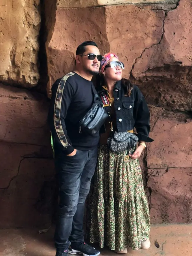 Alino Octavian Meninggal Dunia, Ini 6 Potret Kenangannya dengan Sang Istri