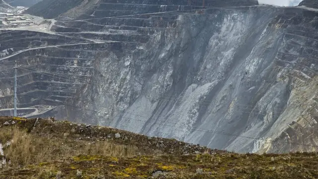 Tambang terbuka Grasberg