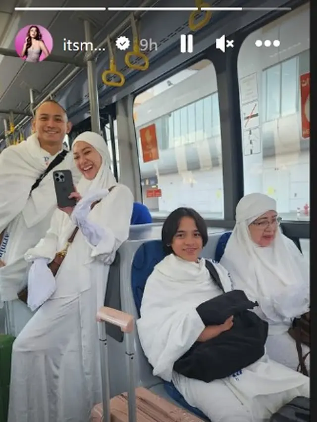 Potret Bunga Citra Lestari, Noah Sinclair dan Tiko Aryawardhana Jalani Umroh