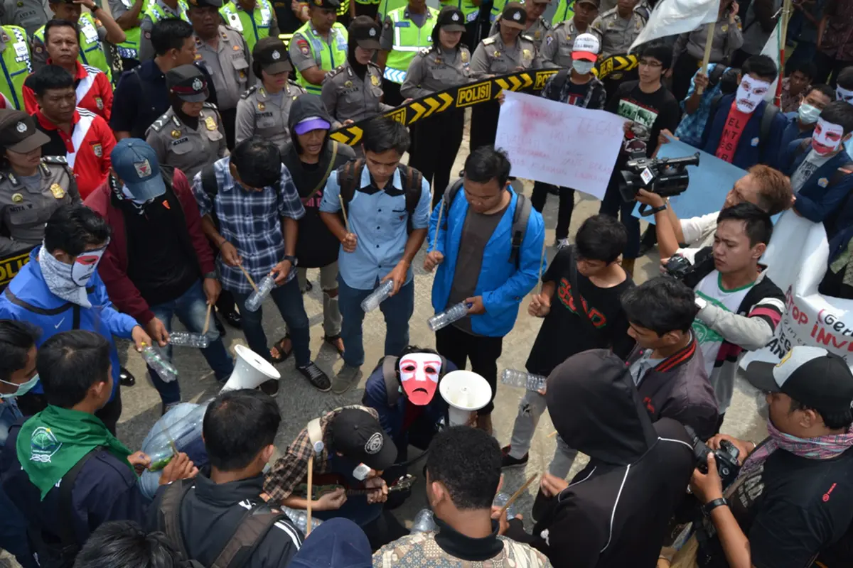 20150918-demo-bengkulu-kabut asap