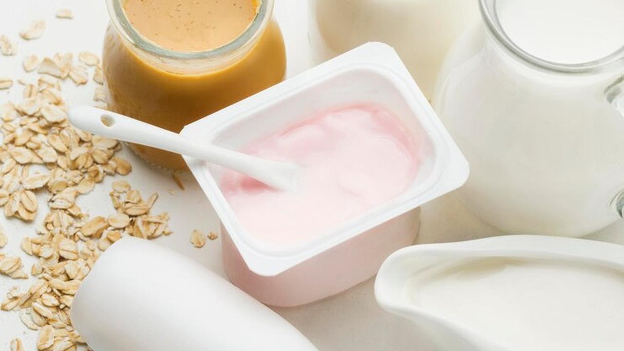 9.&nbsp;Yoghurt Manis: Pilih Yogurt dengan Kandungan Protein Tinggi