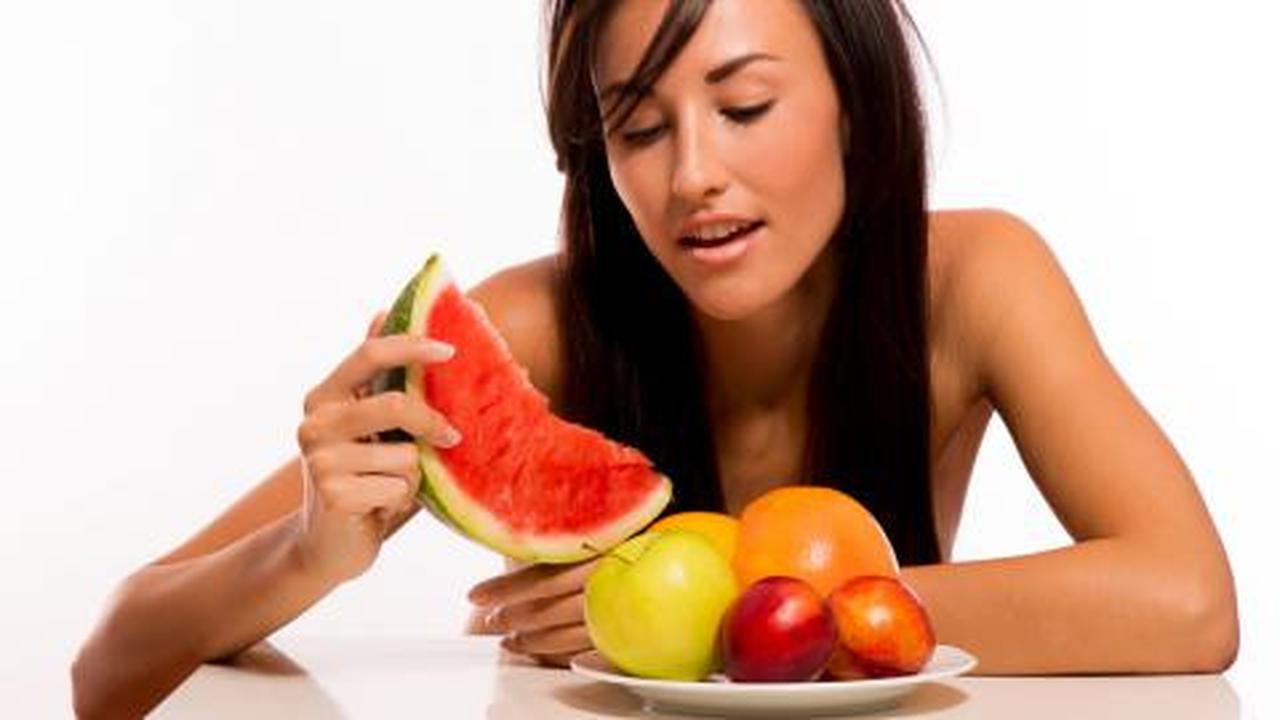 5 Alasan harus makan buah sebelum makan nasi