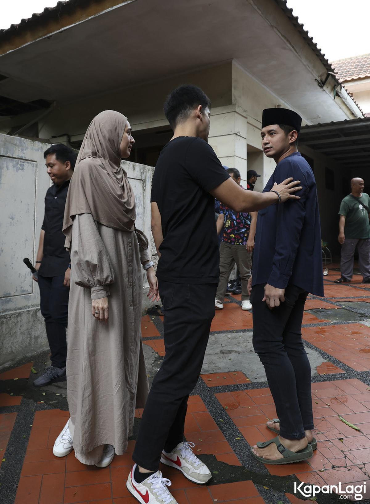 Dhini Aminarti dan Dimas Seto Kenang Sosok Ayah Baim Wong, Dikenal Sebagai Sosok yang Penyayang