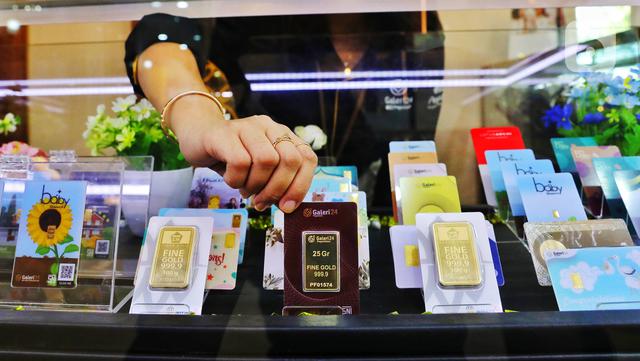 Pergerakan Harga Emas di Pegadaian Kompak Turun