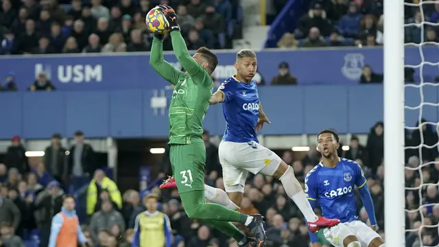 Gol Phil Foden Antar Manchester City Taklukkan Everton