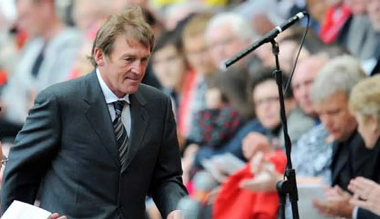 Mantan manajer Liverpool, Kenny Dalglish ketika menghadiri acara mengenang 20 tahun Tragedi Hillsborough di Anfield, Liverpool, 15 April 2009.AFP PHOTO/PAUL ELLIS