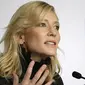Tampil anggun pada pemutaran perdana film Carol di Festival Film Cannes, Cate Blanchett blak-blakan tentang orientasi seksualnya.