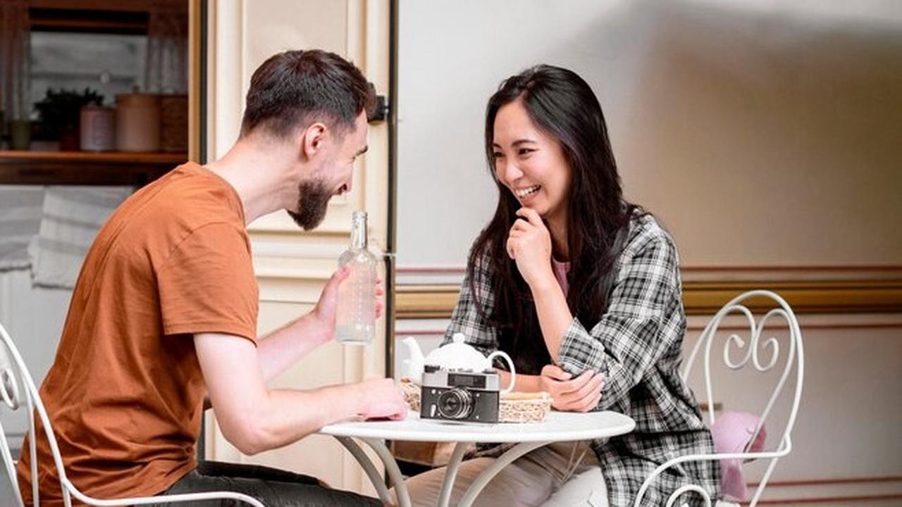 Jangan Bucin! Kenali Tanda-tanda Love Bombing Sebelum Terlambat